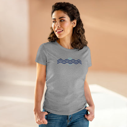 Women's Lake Eildon Wavy T-shirt, Blue Print on Grey